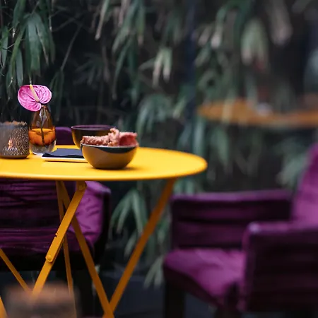 Hotel Eastwest By Malone 4*