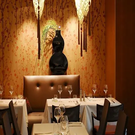 Eastwest By Malone Hotel 4*