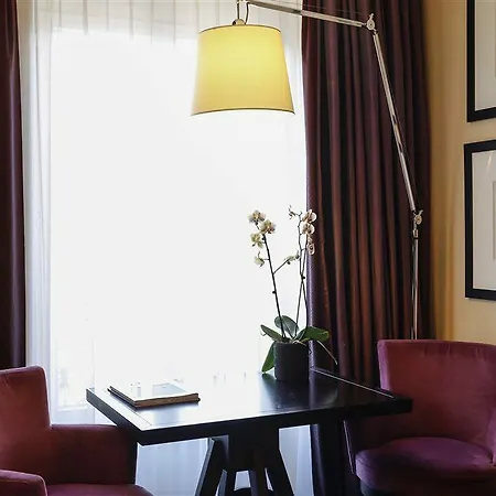 Eastwest By Malone Hotel 4*