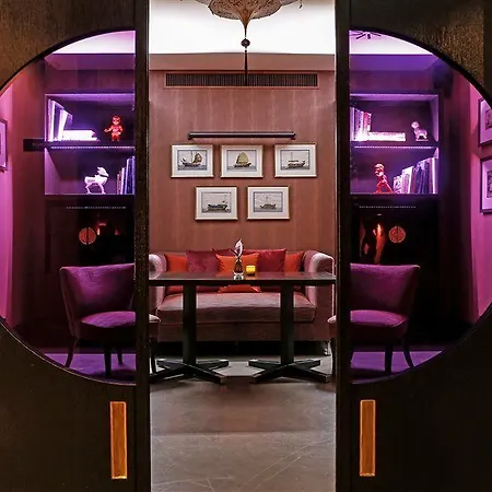 Hotel Eastwest By Malone 4*