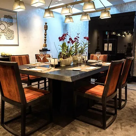 Eastwest By Malone Hotel 4*