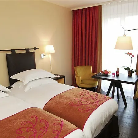 Hotel Eastwest By Malone